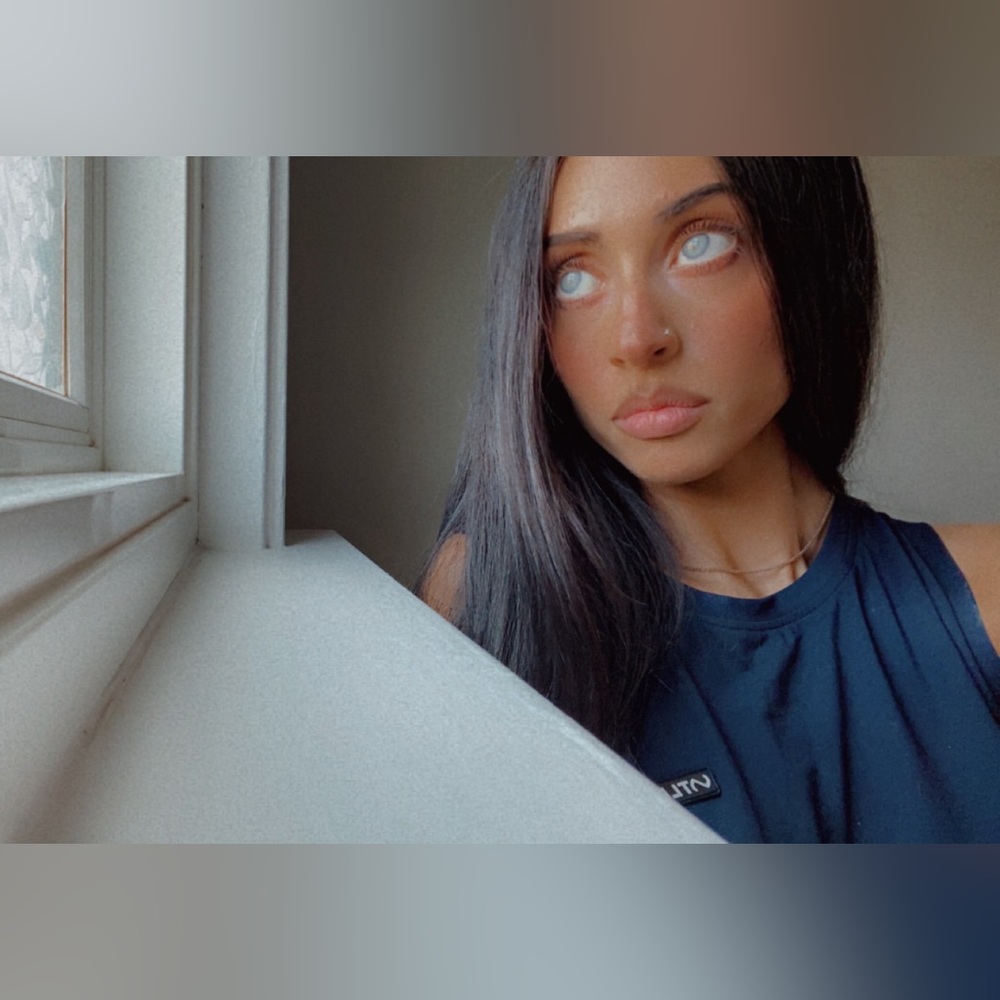 Meet your Posher, Serena